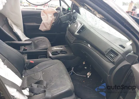 2016 Honda Pilot Elite z USA, uszkodzony, nr VIN 5FNYF6H01GB050345